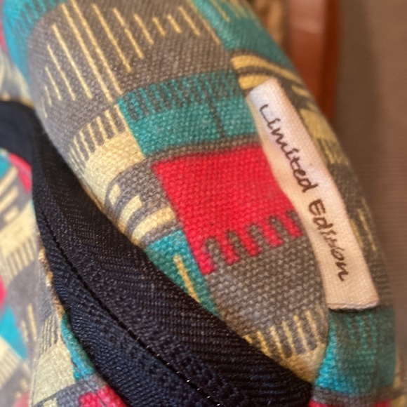 KAVU Limited Edition Sydney Satchel Crossbody Bag Multicolor Boho Adjustable Zip - Picture 16 of 16